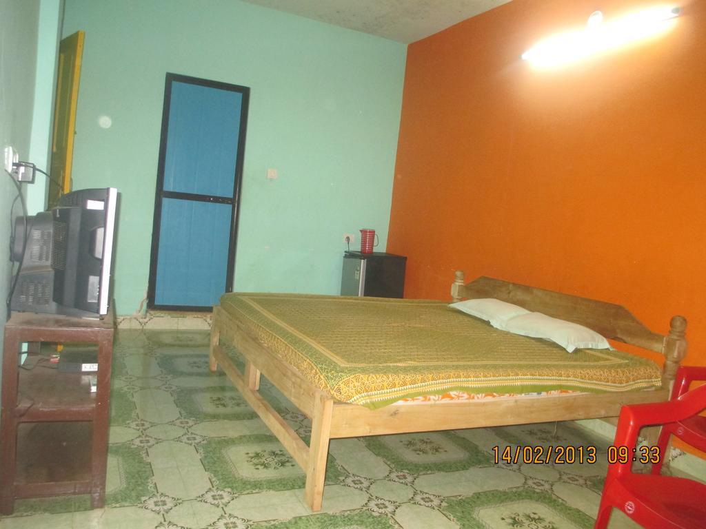 Subhash Guest House Baga Chambre photo